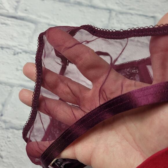 Topshop Embroidered Mesh Floral Racerback Bralette size 4 - Picture 8 of 12